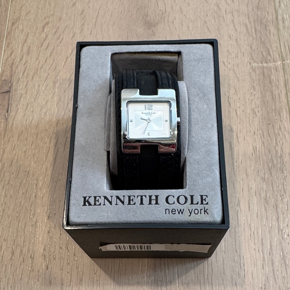 Kenneth Cole Black and Silver Watch